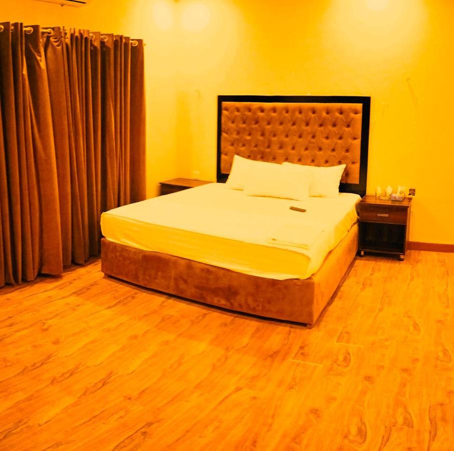 Hayat Grand Guest House Islamabad Zewnętrze zdjęcie