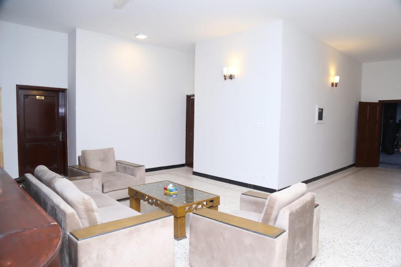 Hayat Grand Guest House Islamabad Zewnętrze zdjęcie