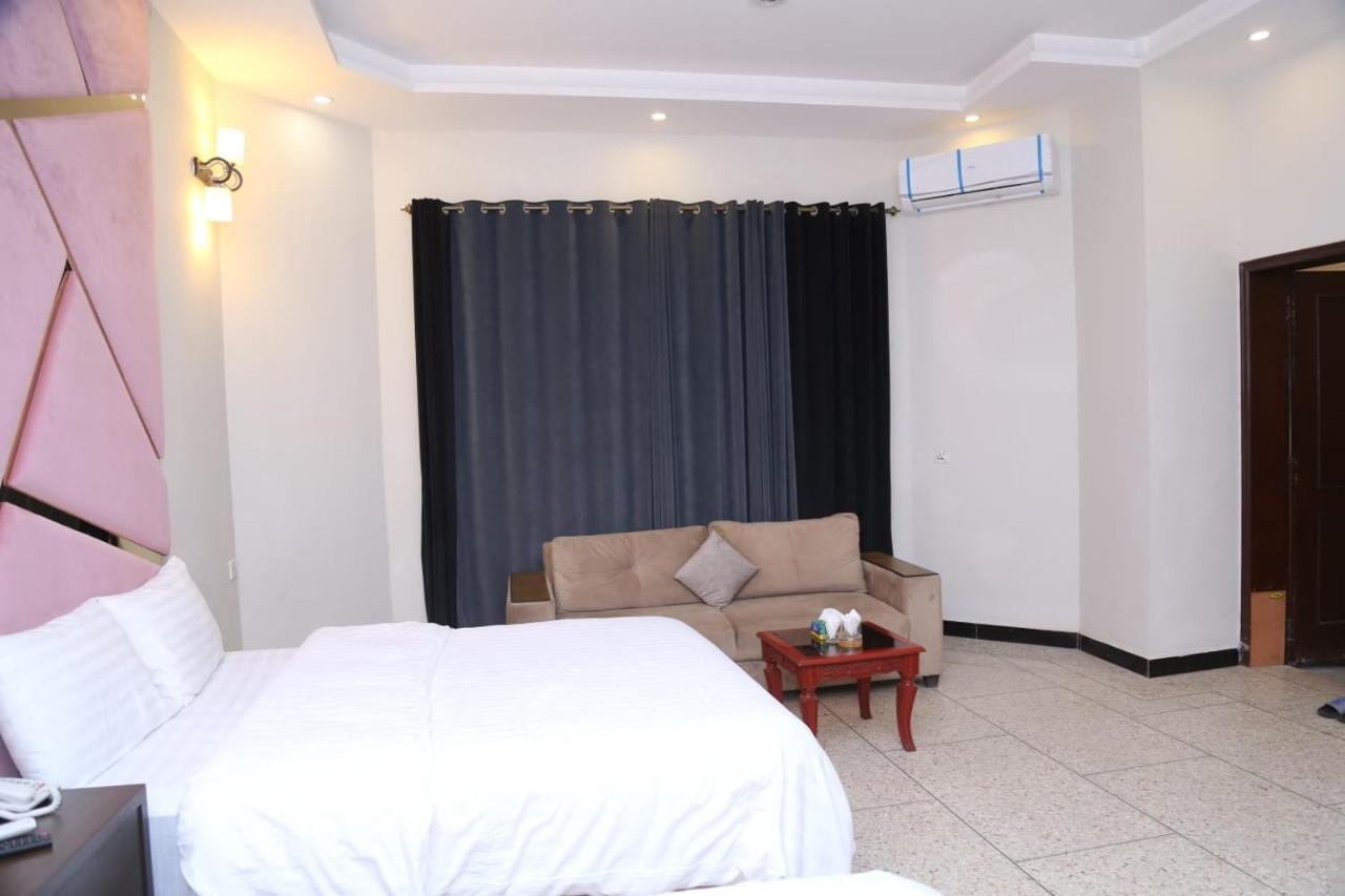 Hayat Grand Guest House Islamabad Zewnętrze zdjęcie