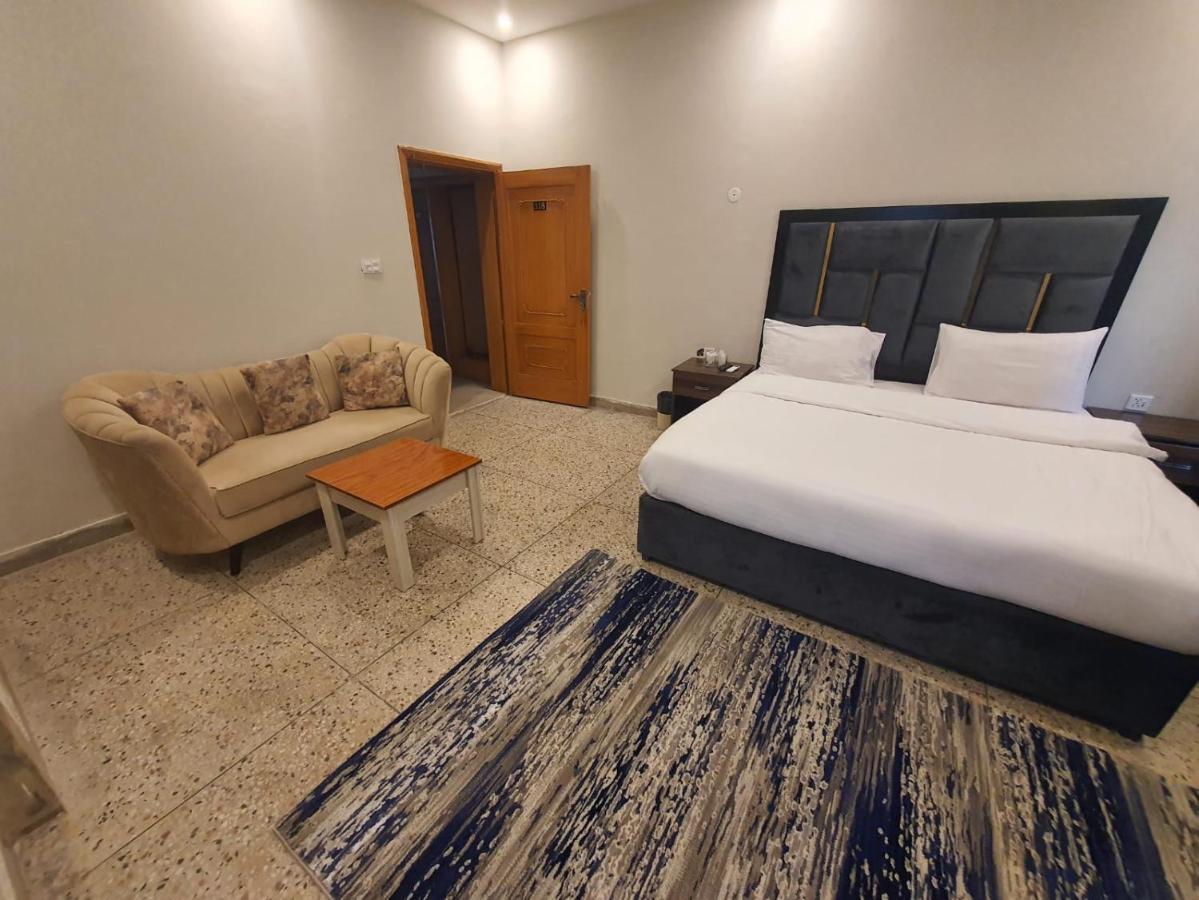 Hayat Grand Guest House Islamabad Zewnętrze zdjęcie