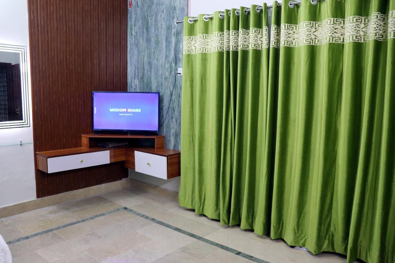 Hayat Grand Guest House Islamabad Zewnętrze zdjęcie